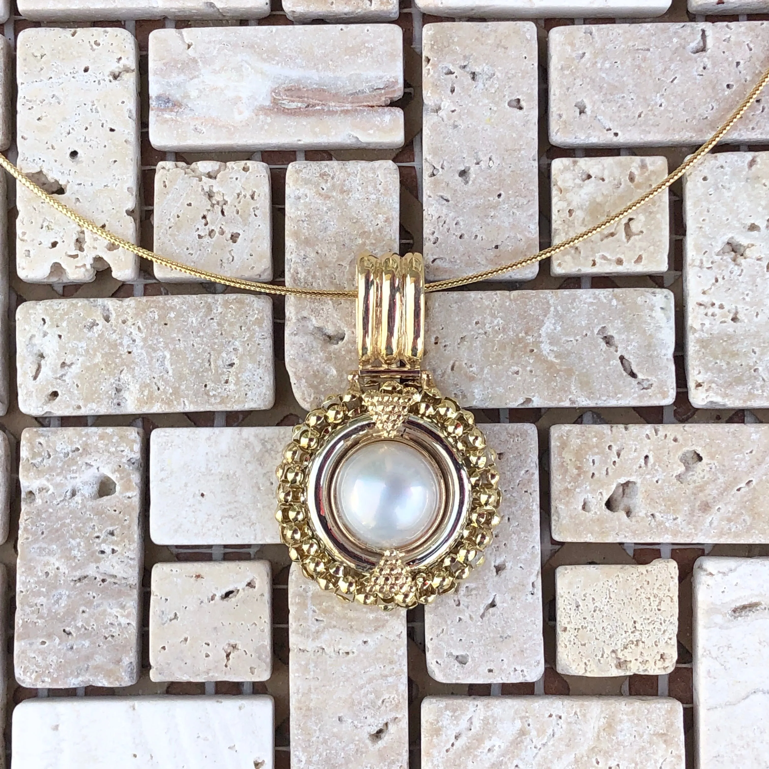 14KT Yellow Gold Mabe Pearl Popcorn Detailed Pendant Omega Slide