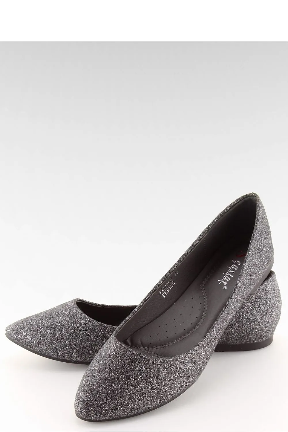 Ballet flats