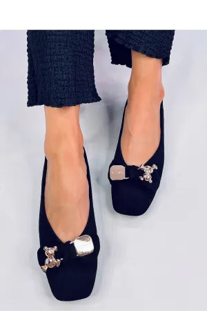 Ballet flats