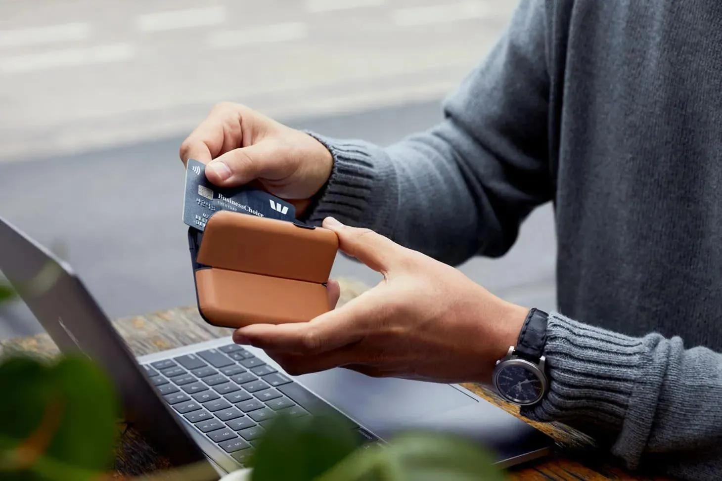 Cartera Flip Case Toffee