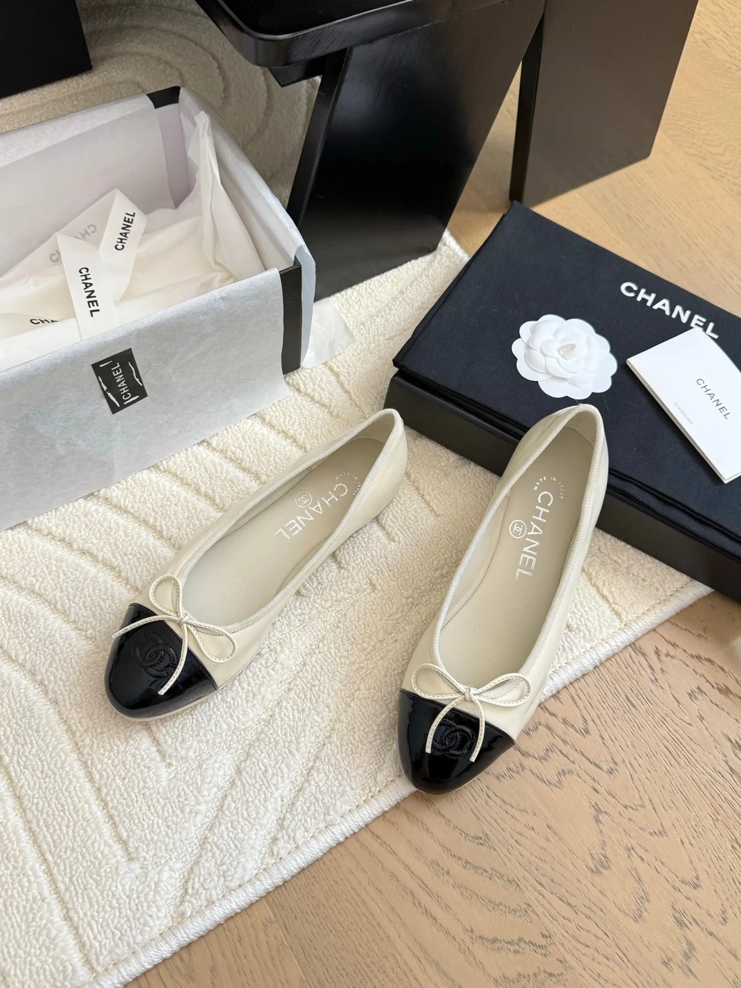 CC 25C Ballet Flat Two-tone Patent Calfskin