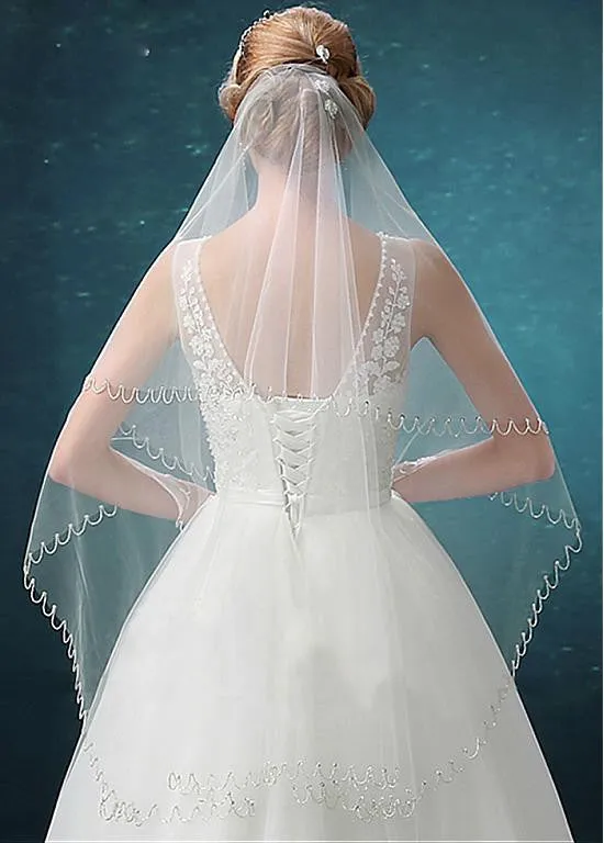 Chic Tulle Ivory Wedding Veil With Beading
