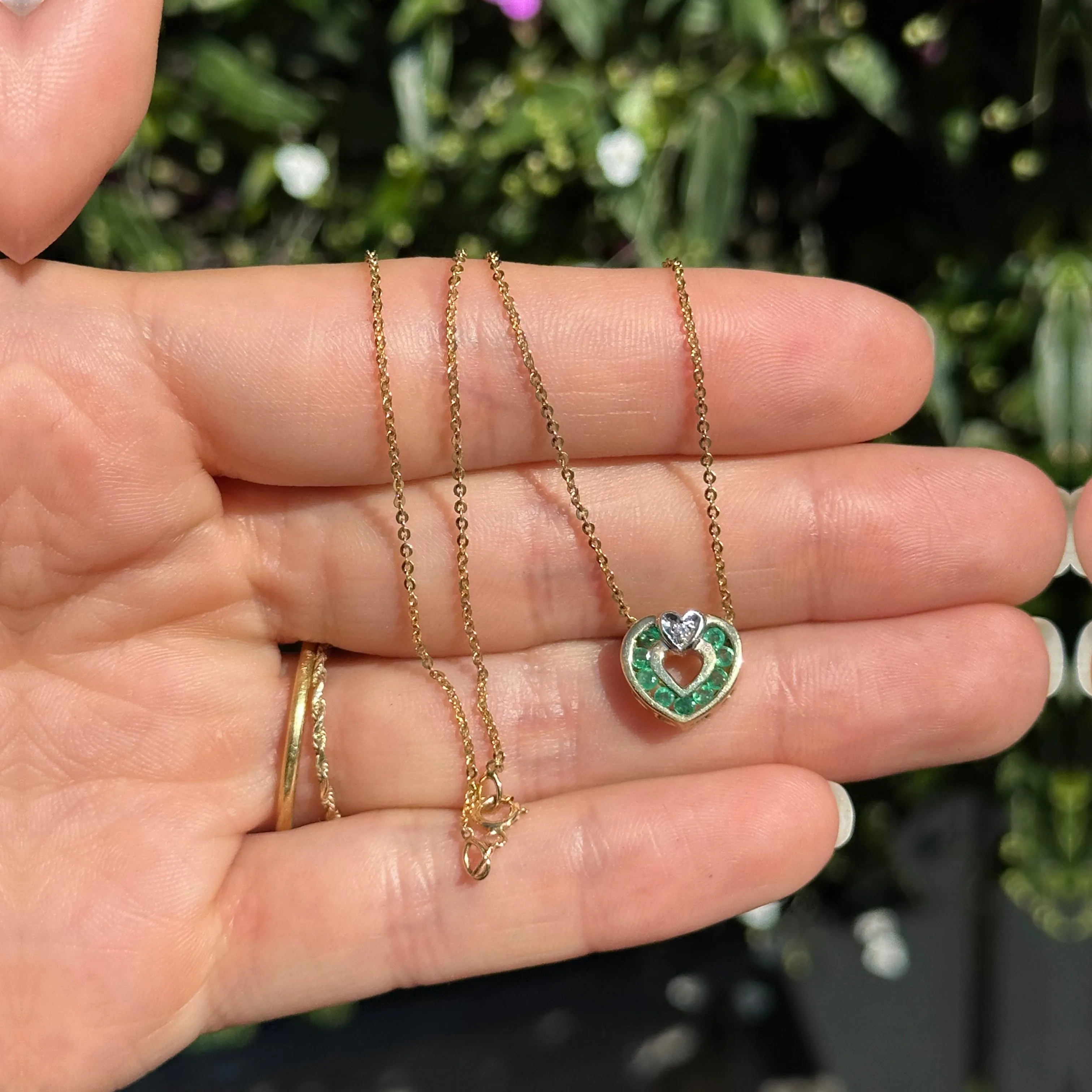 Estate 14KT Yellow Gold Emerald   Diamond Heart Necklace