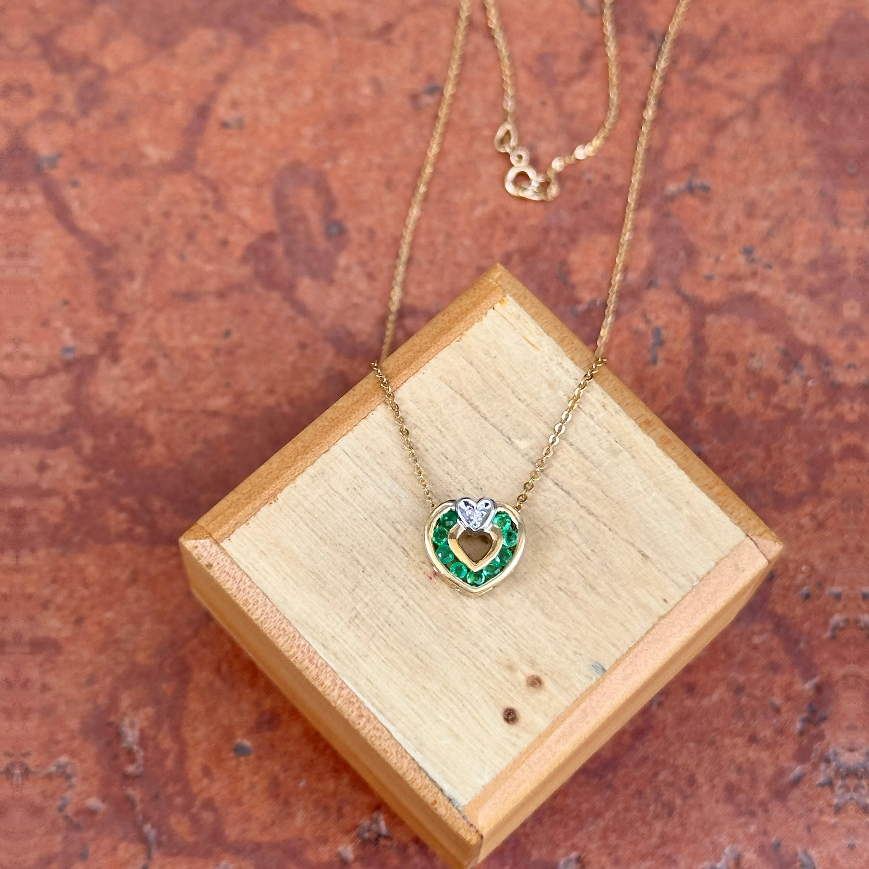 Estate 14KT Yellow Gold Emerald   Diamond Heart Necklace