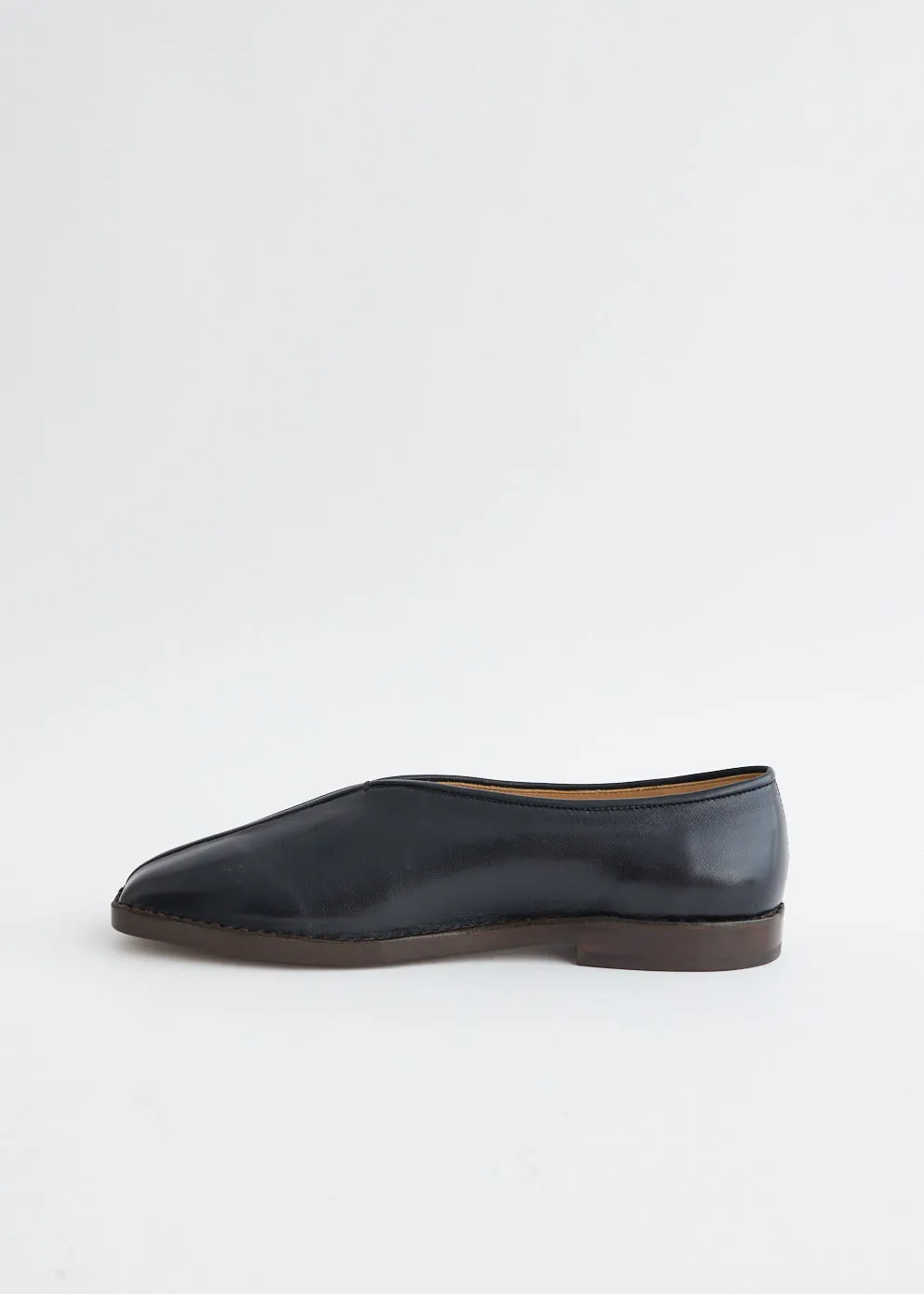 Flat Piped Slippers