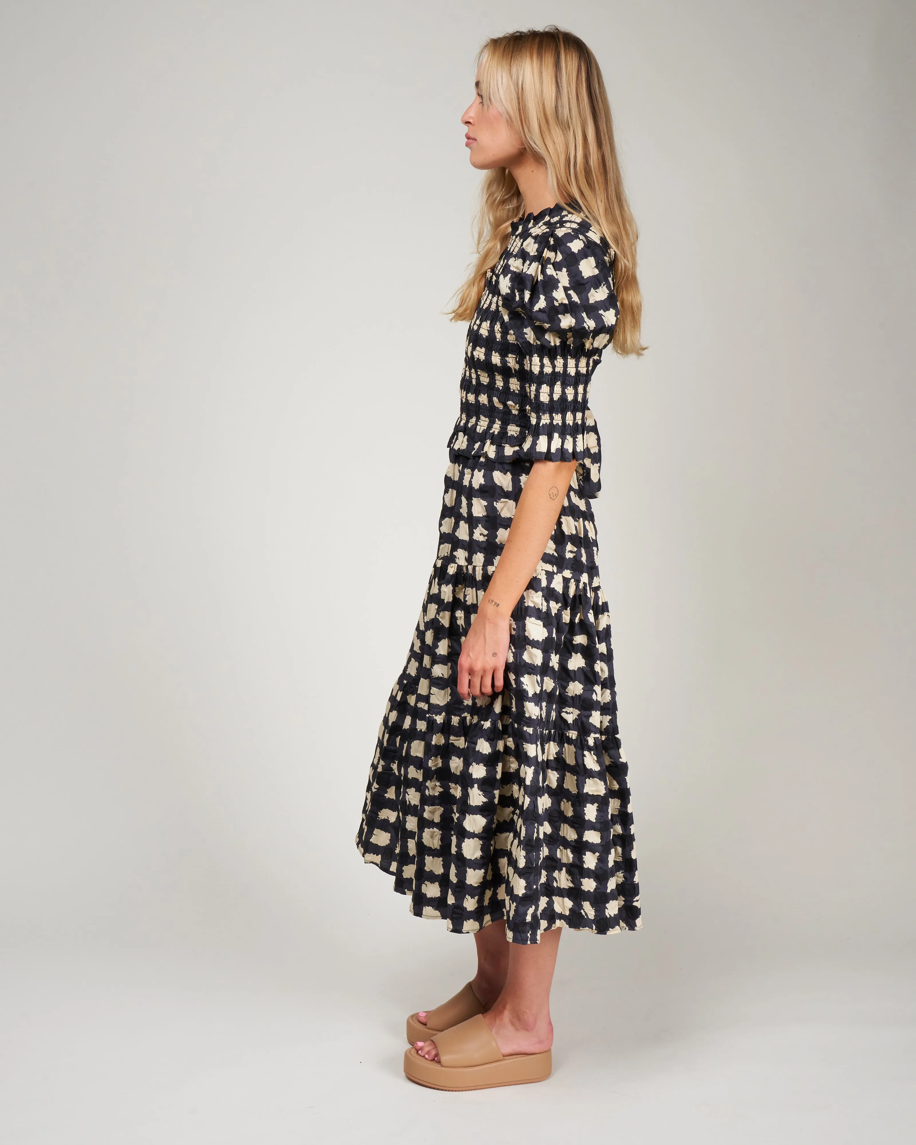 ginger gingham puff slv smocked dress - charcoal