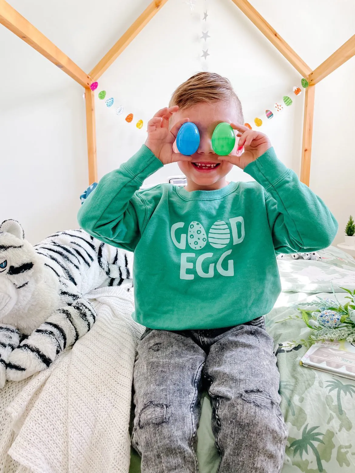 Good Egg Pullover