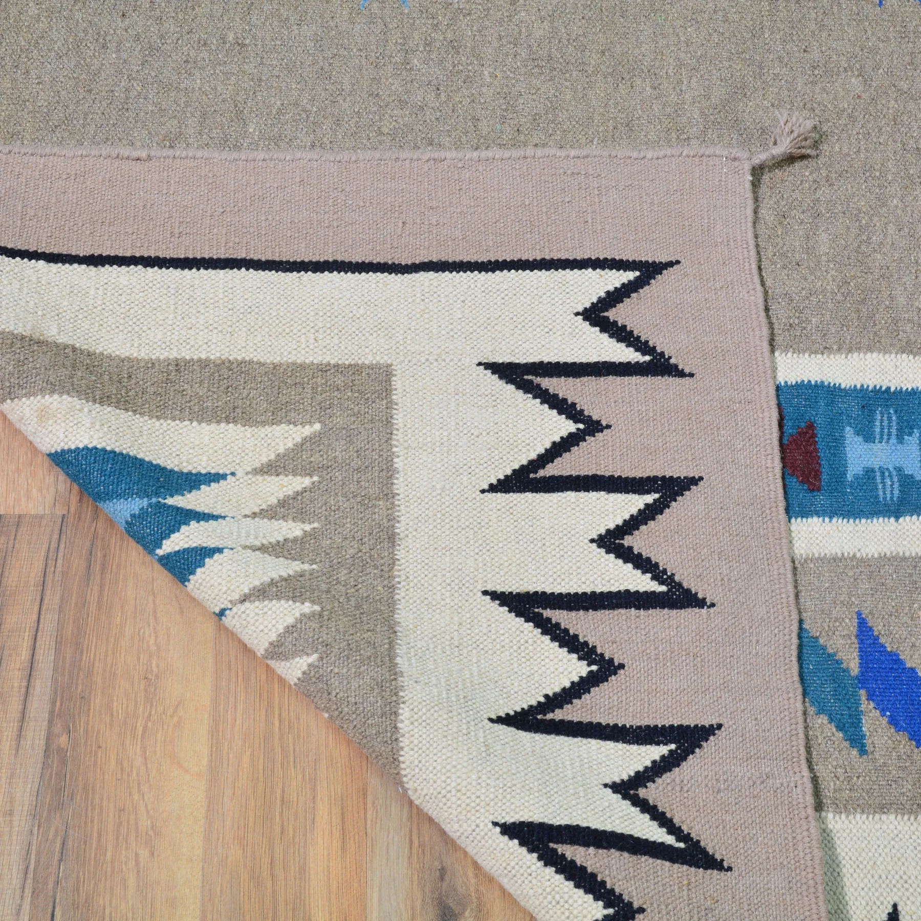 Hand-Woven Reversible Southwestern Design Handmade Wool Kilim (Size 8.1 X 9.8) Cwral-10311