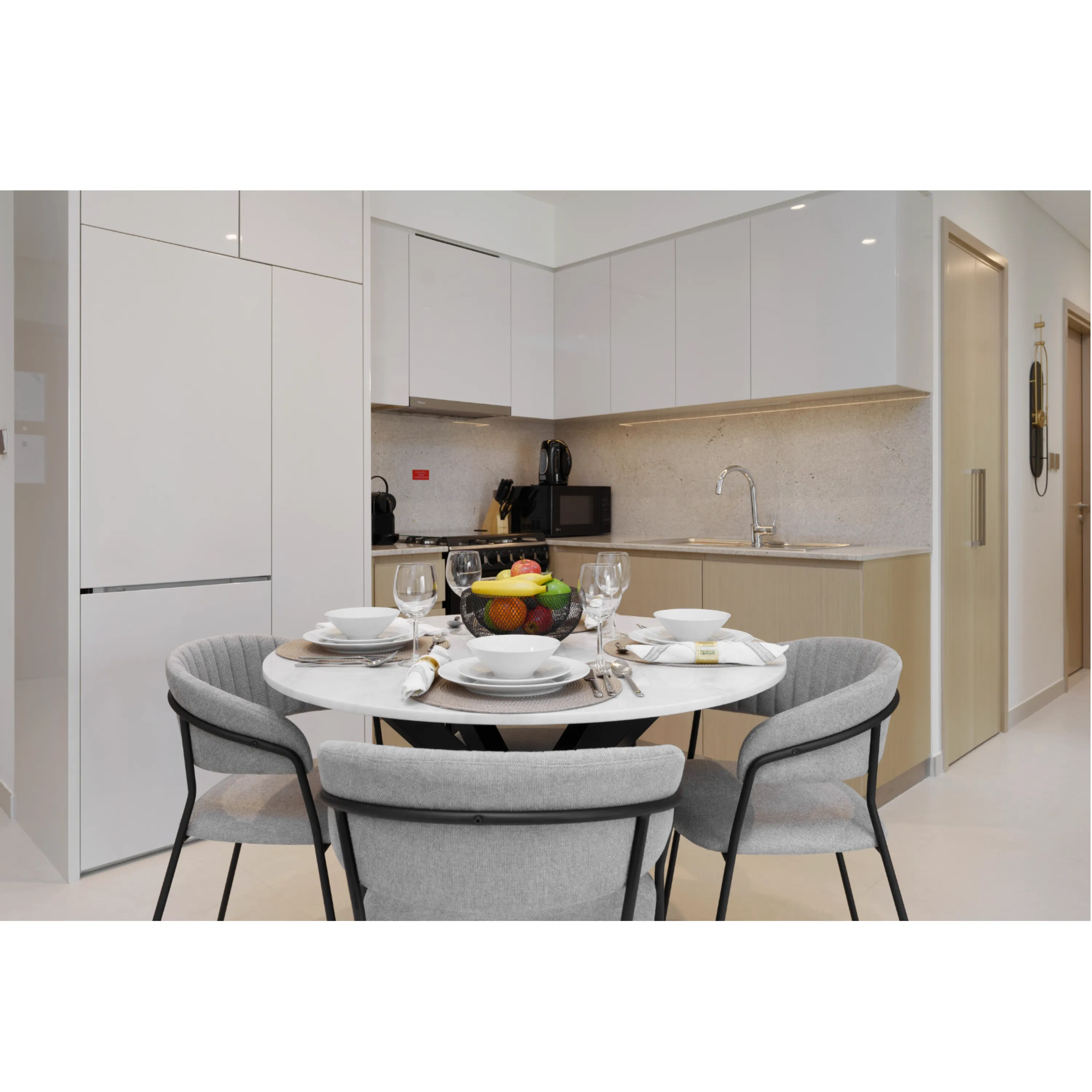 High-End Apt w/ Direct Burj Khalifa Views