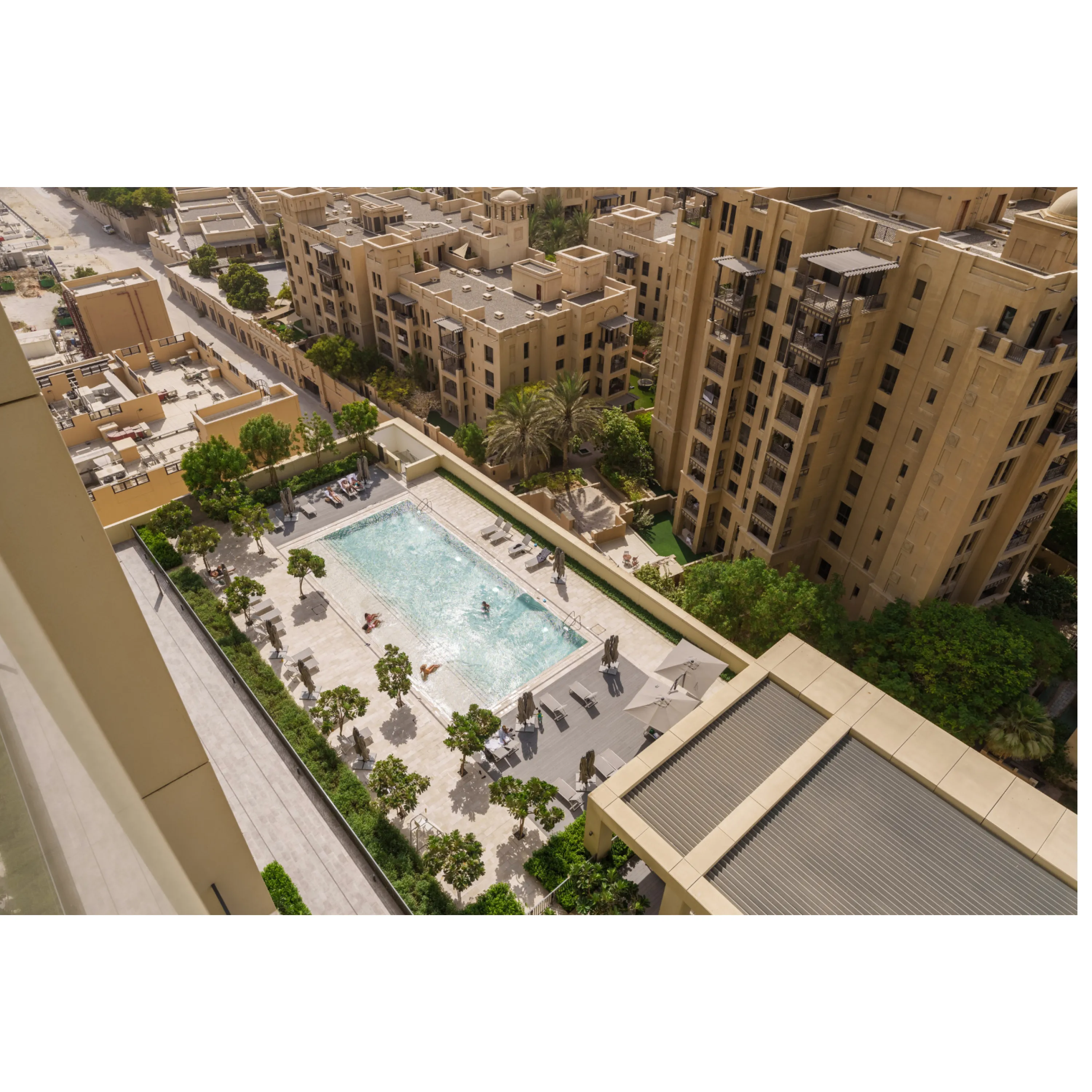High-End Apt w/ Direct Burj Khalifa Views