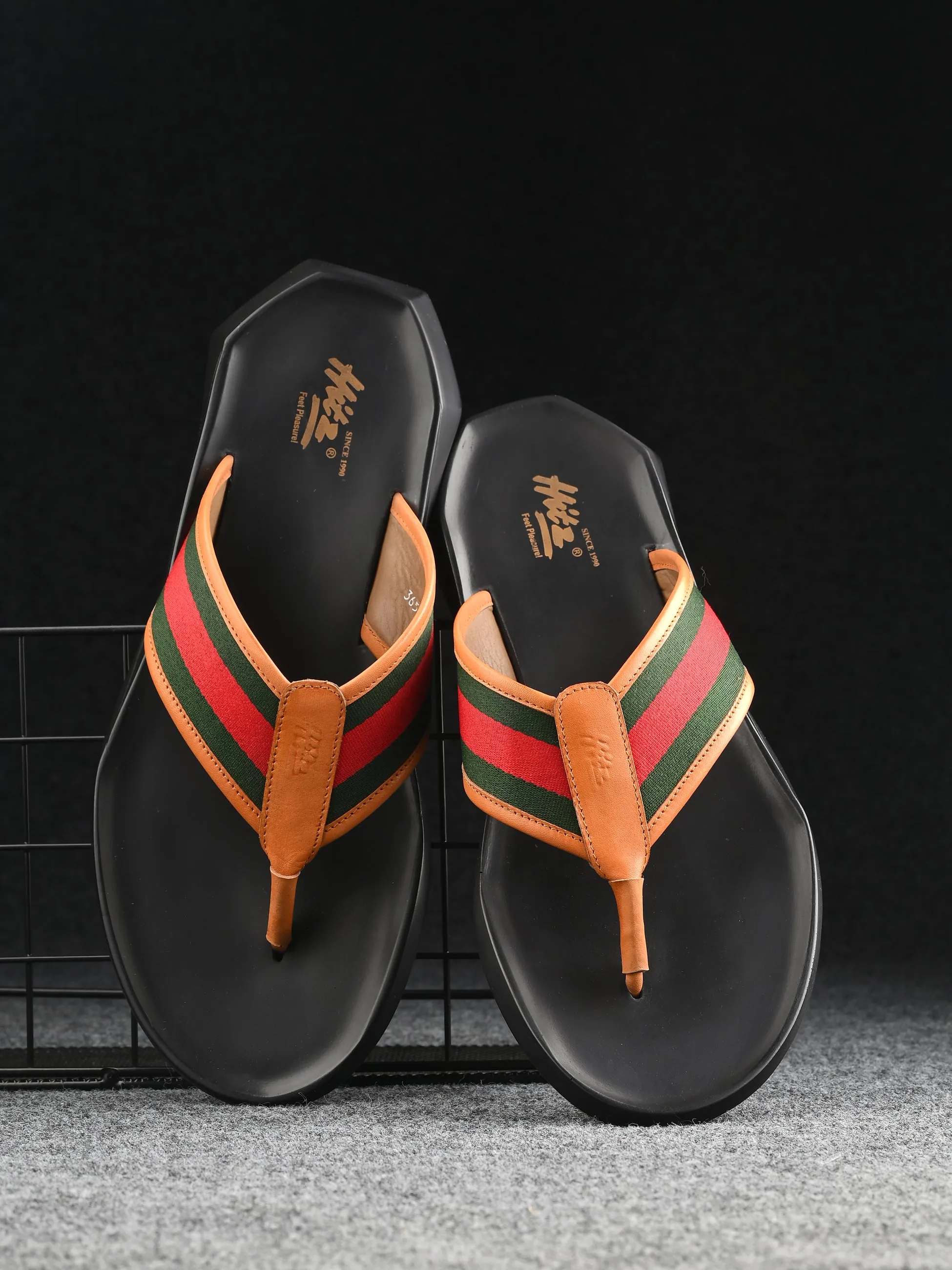 Hitz Men's Tan Leather Open Toe Slippers