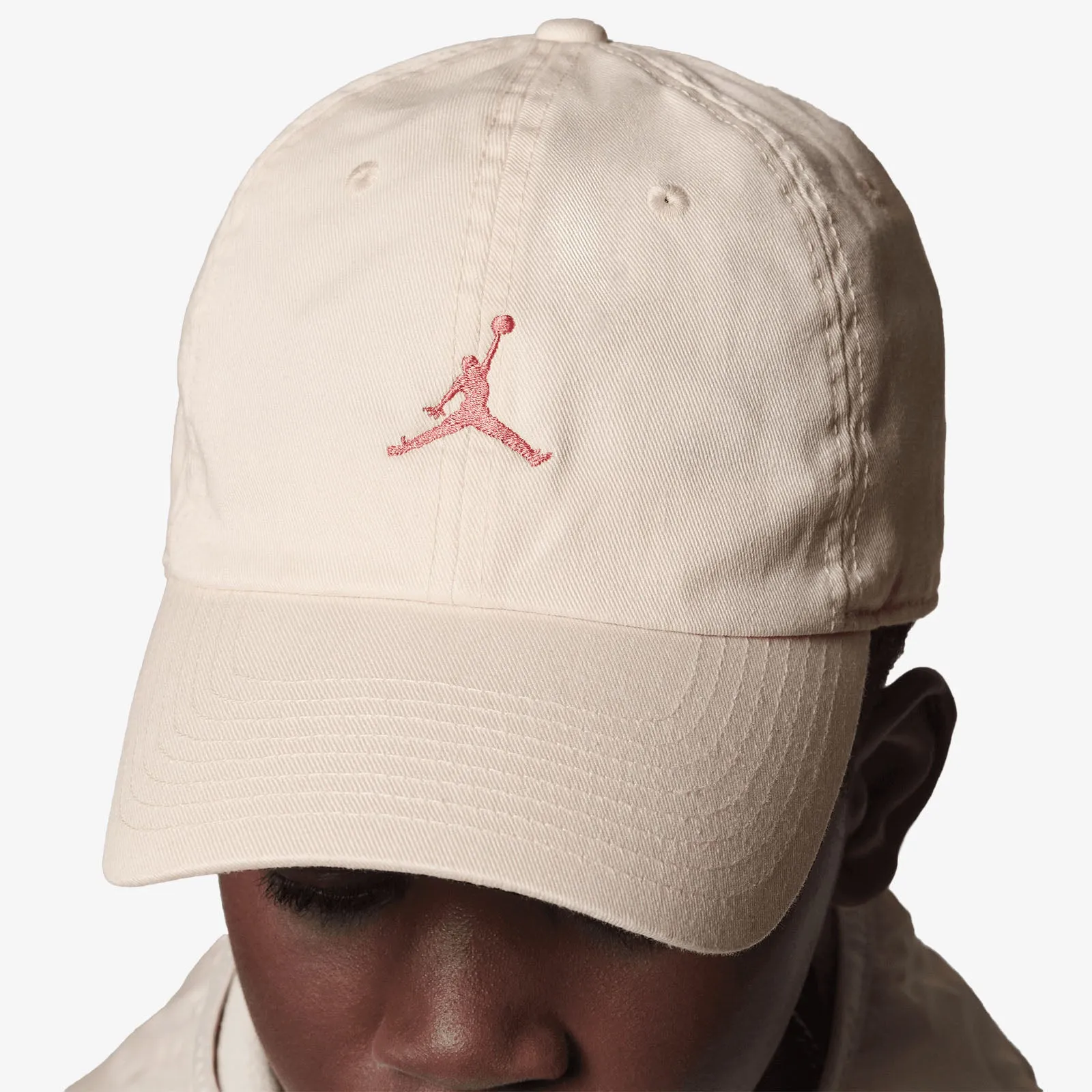 Jumpman Club Jordan Strapback - Guava Ice/Pink Salt