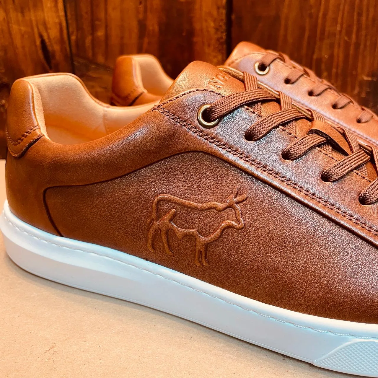 Kingsley Heath S Outline Nguni Emboss Sneaker - Tan
