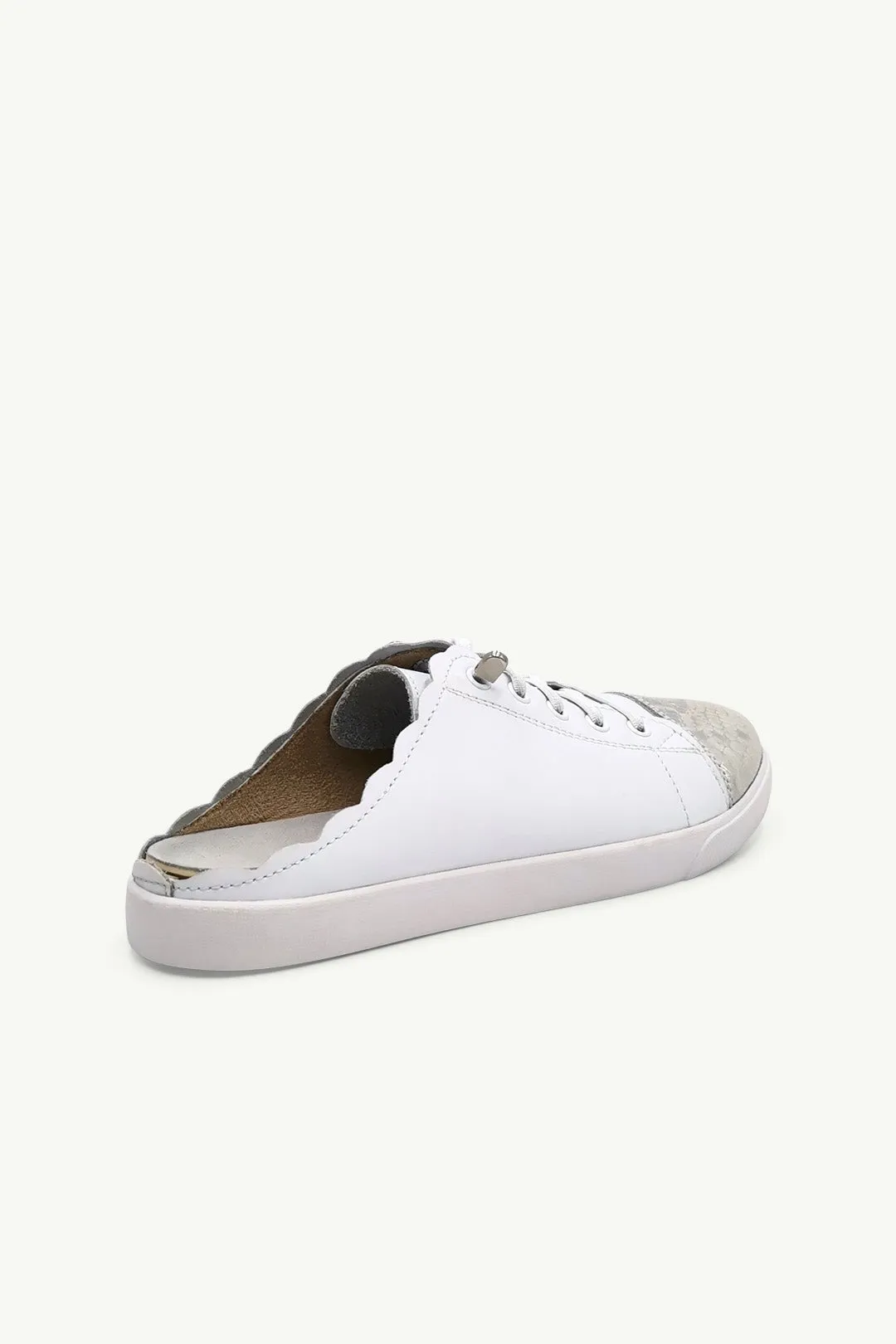 Luka White   Silver Snake Toe