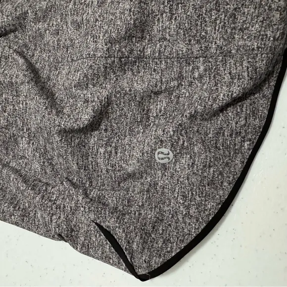 Lululemon Choose A Side Reversible Short Heather Lux Multi Black Size 6