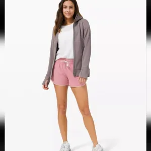 Lululemon Choose A Side Short 3&quot; Sz 6 Like New