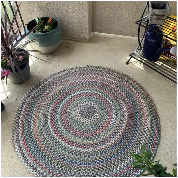 New Wayfair Orval Handmade Green Indoor/Outdoor Rug, Braided! 4 Ft Round! Retails $429 
