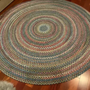 New Wayfair Orval Handmade Green Indoor/Outdoor Rug, Braided! 4 Ft Round! Retails $429 