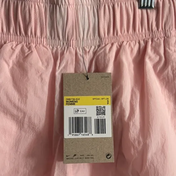 Nike Women's High-Rise Woven Shorts