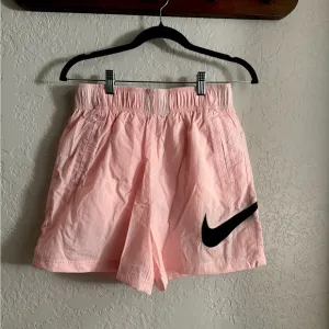 Nike Women's High-Rise Woven Shorts