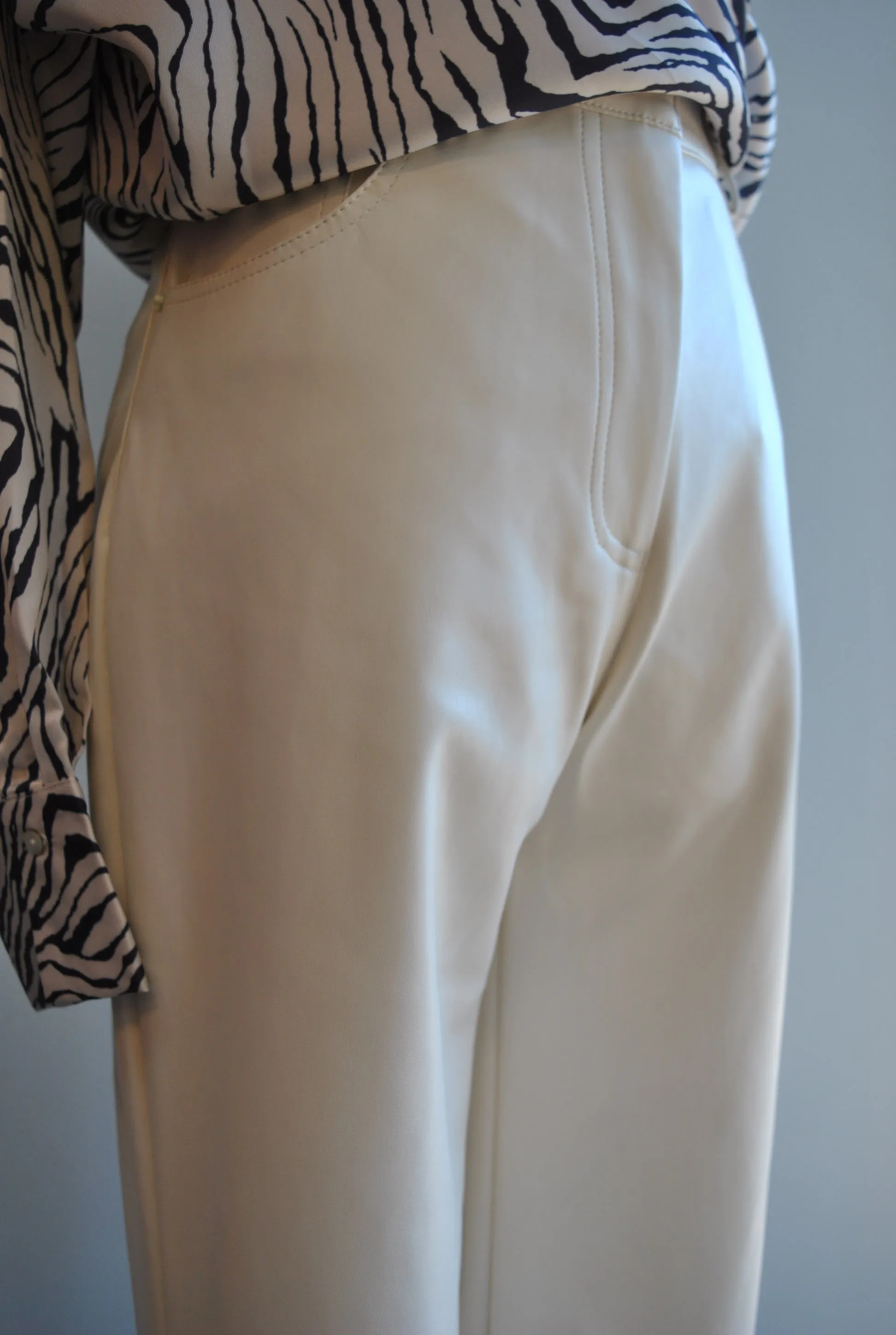 OFF WHITE FAUX LEATHER PANTS