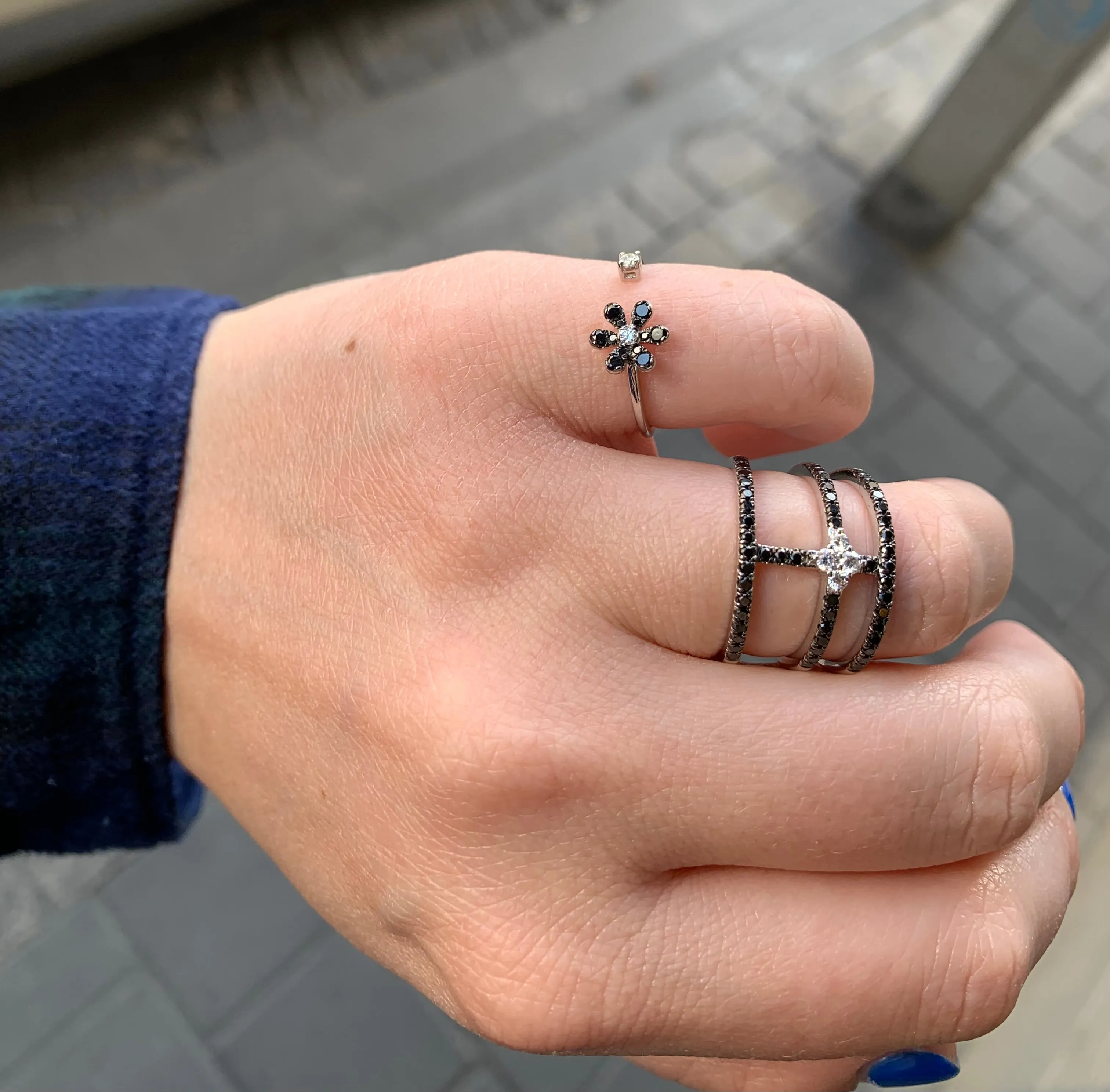 Open Flower Black Diamond Ring