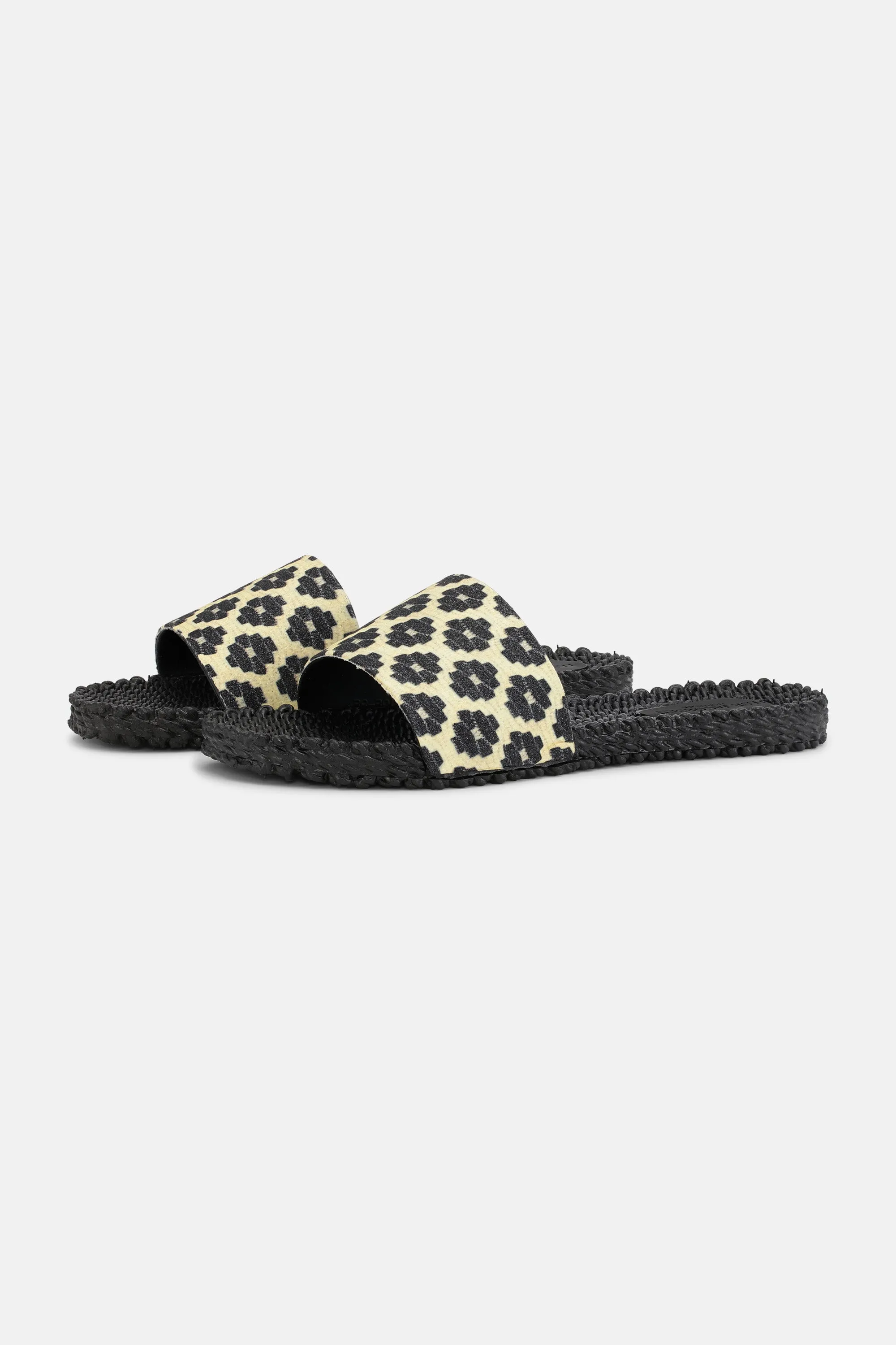 Slip-On Flip Flops - Black