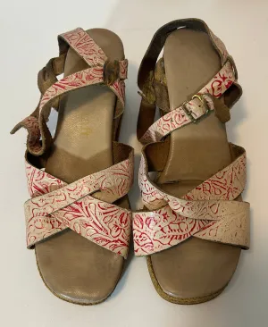 Soft Leather Floral Embossed Wedge Sandals – Vintage Boho Style Size 9.5