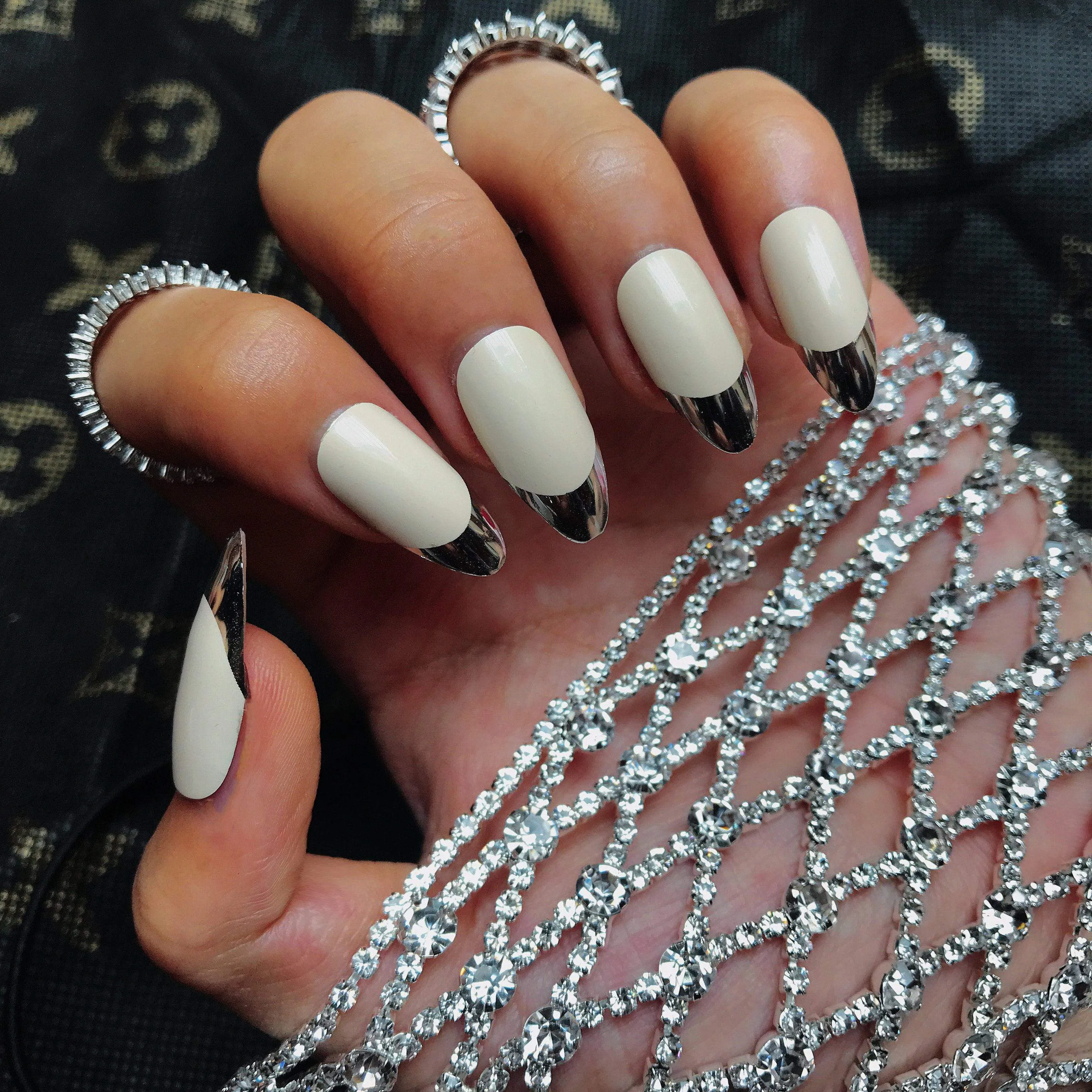 Stiletto Mirror Creamy Yellow