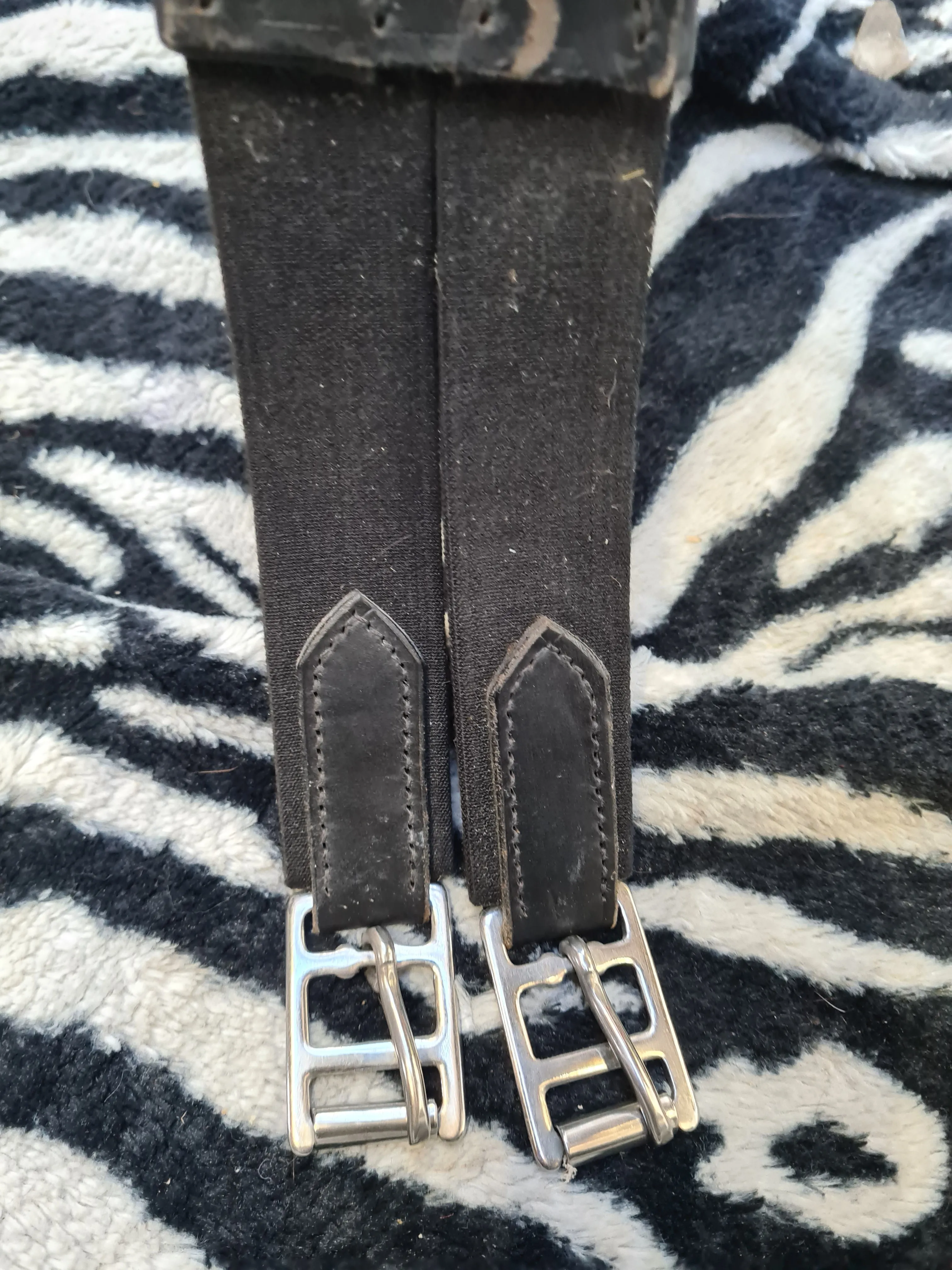 Used 40" Black leather girth