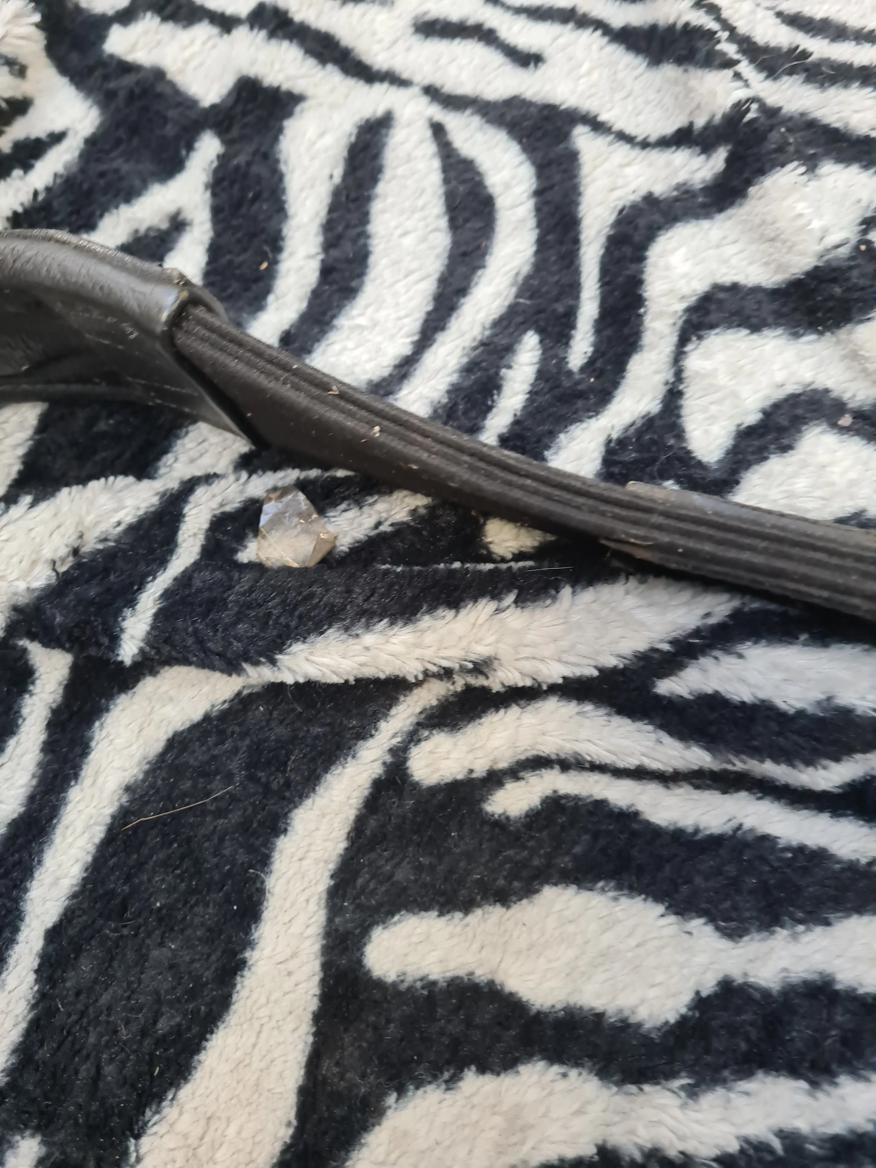Used 40" Black leather girth