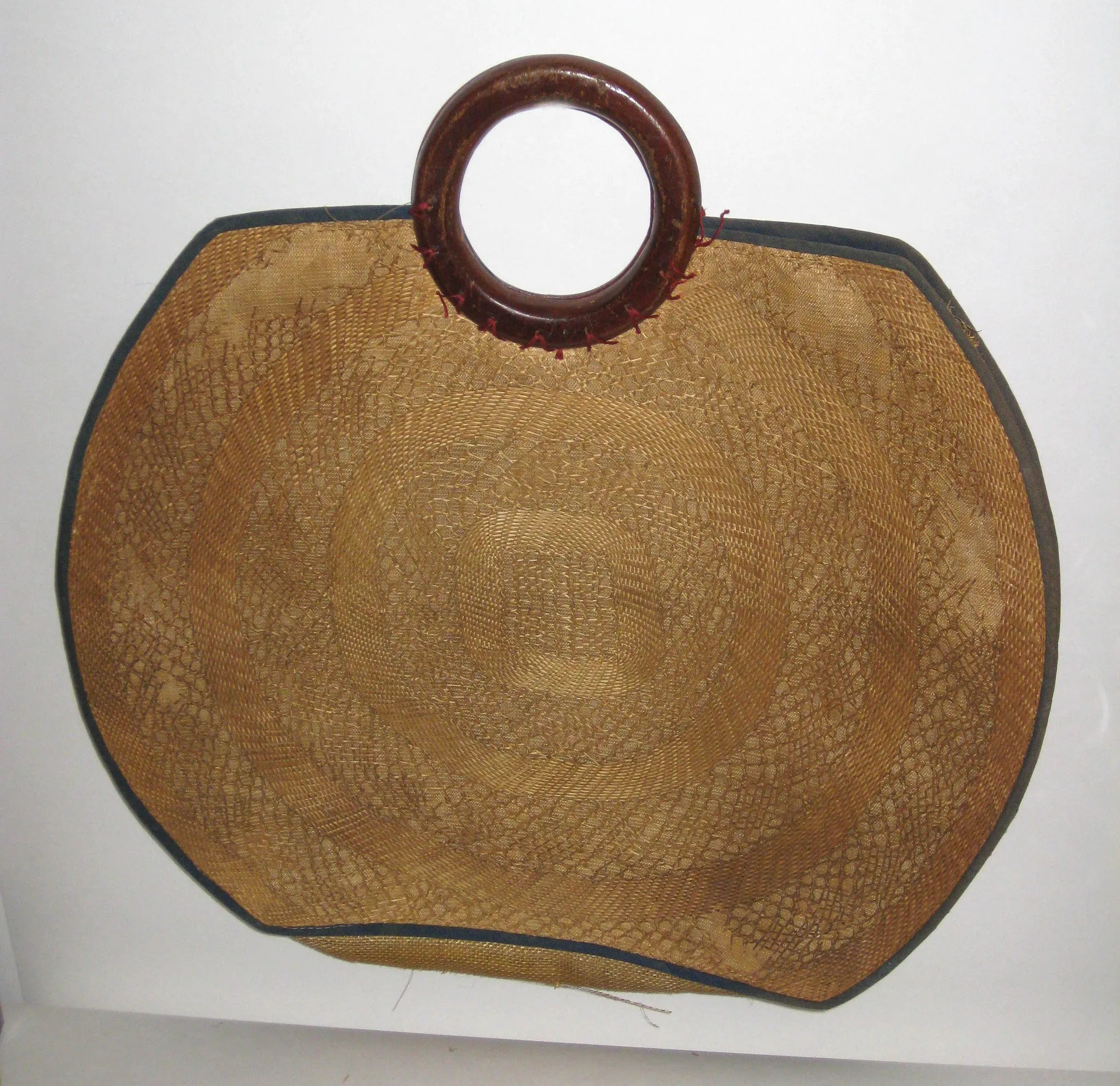 Vintage Woven Pineda Applique Straw Purse