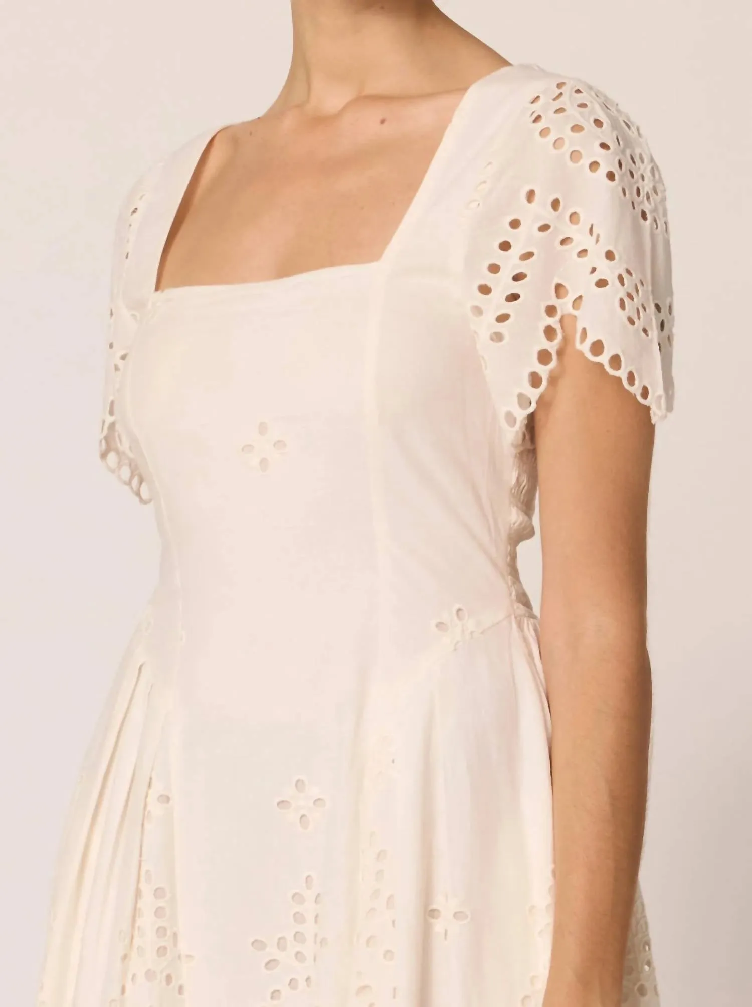 Yesenia Midi Dress In Ivory